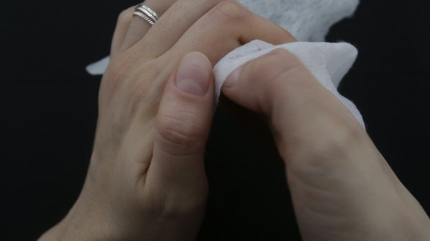 Лікар розповів про що говорить пітливість долонь