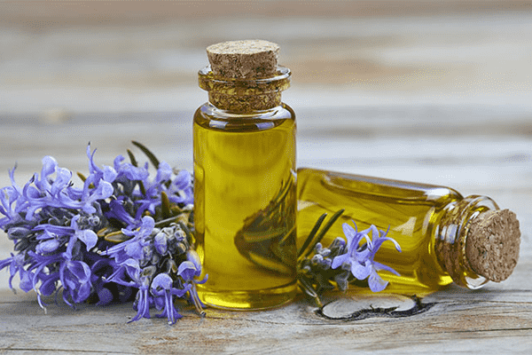 Як підібрати масло для шкіри, щоб зробити шкіру доглянутою: поради від косметолога