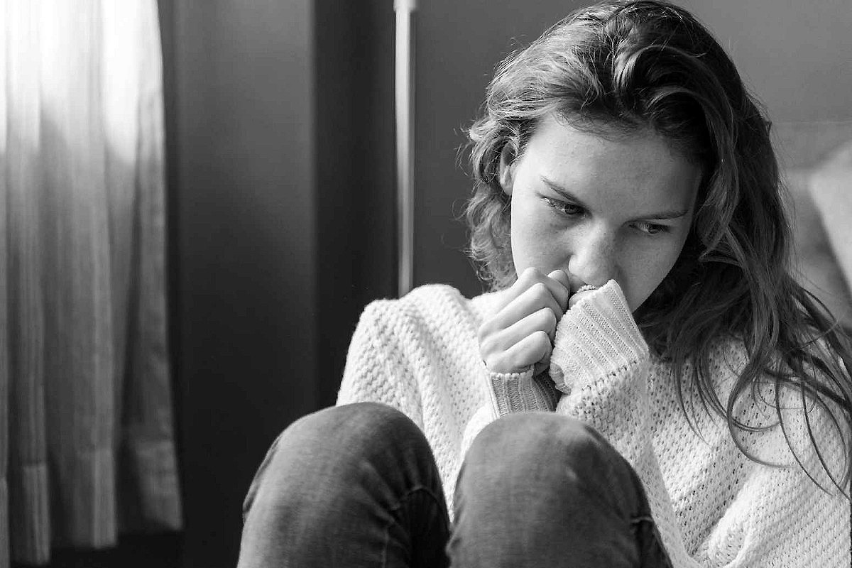 П'ять звичок, які свідчать про низьку самооцінку та заважають насолоджуватися життям