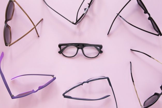 Топ-3 модних моделей окулярів на літо: добірка від стилістів