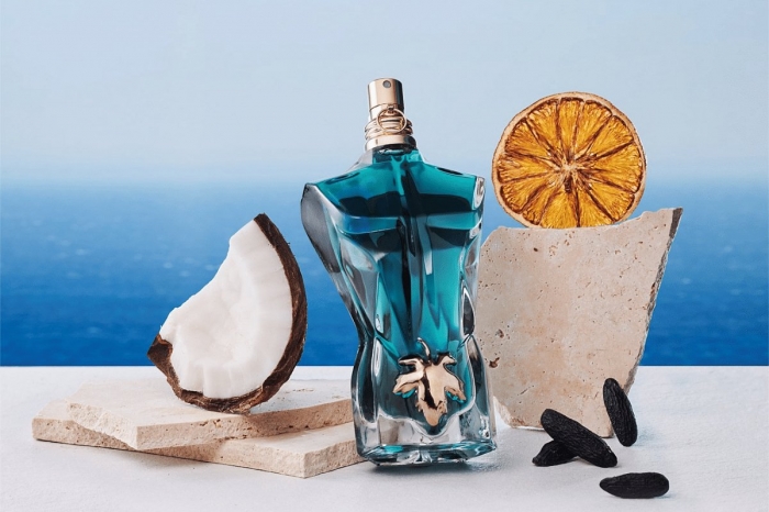 Ця парфумерна нота стала найпопулярнішою цього літа: перевірте, чи є вона у вашому ароматі!