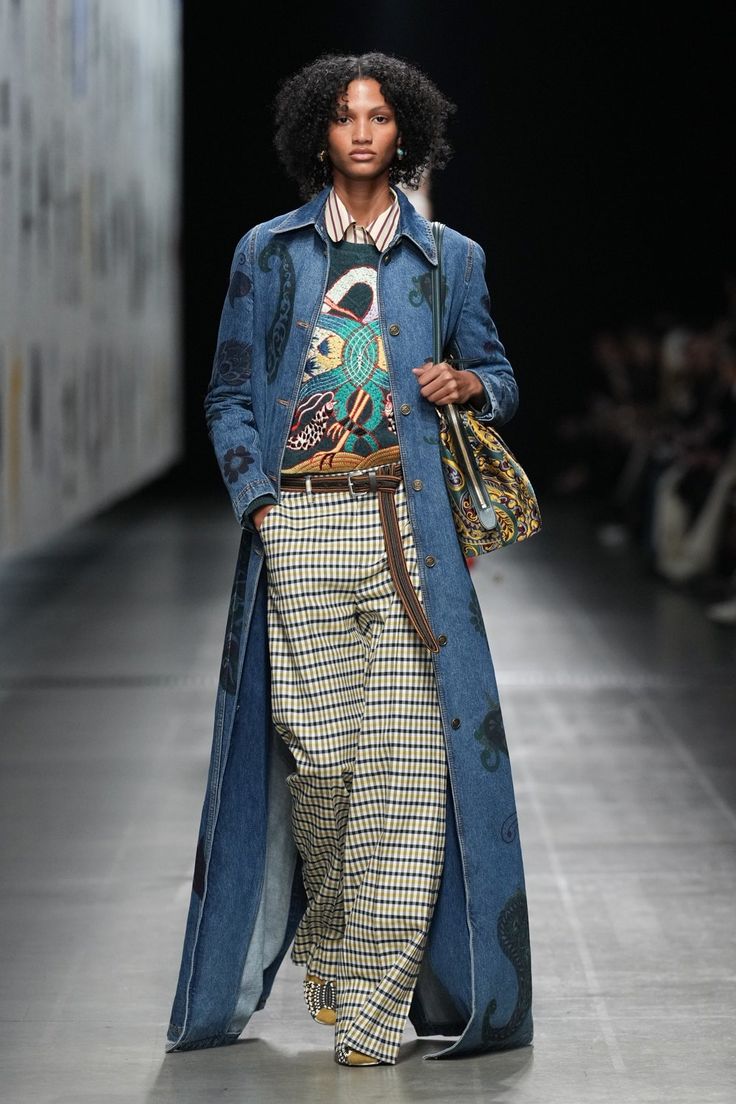Etro FW 2025-26 Fashion Show