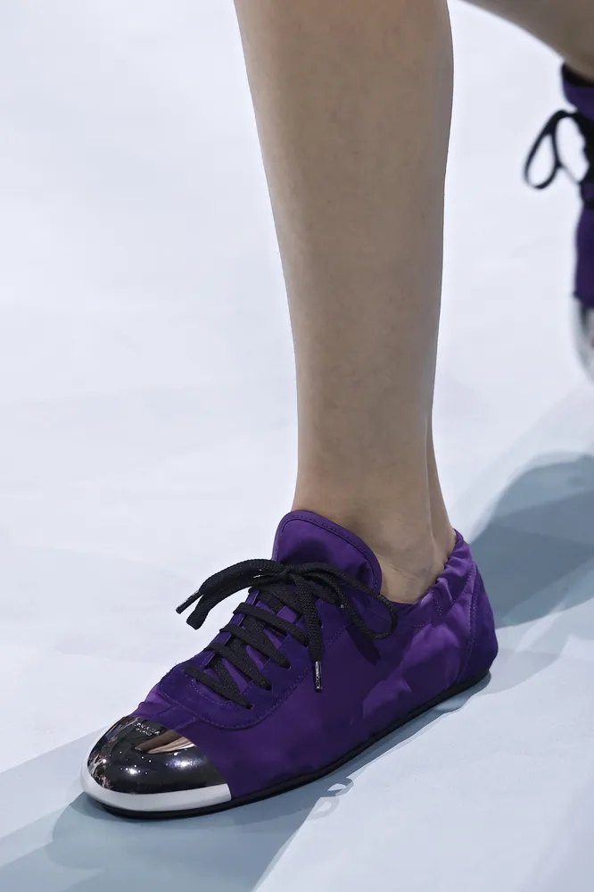 Prada весна-літо 2025