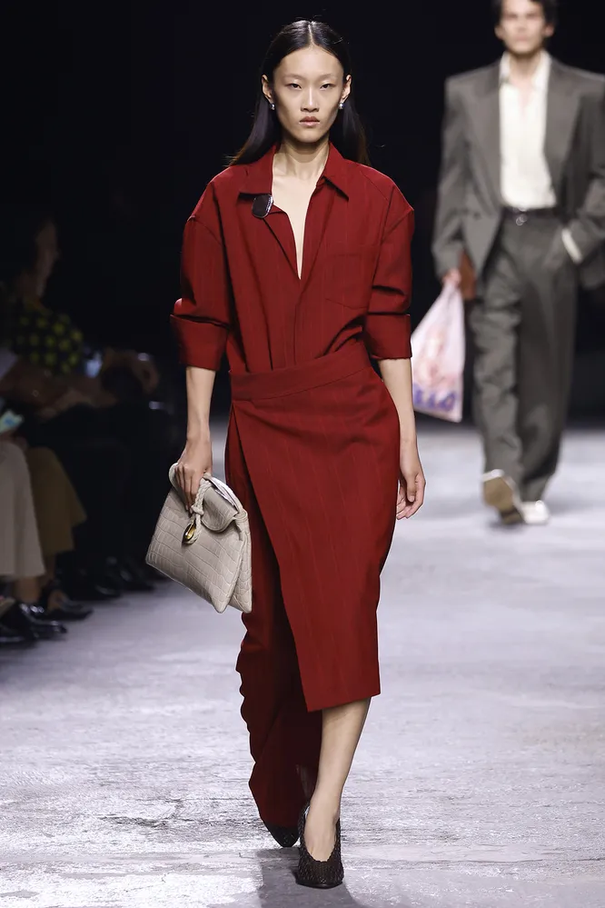 Bottega Veneta весна-літо 2025