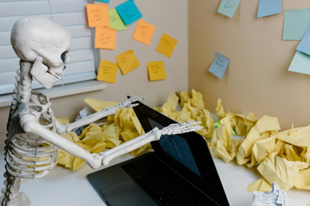 procrastination productivity desk