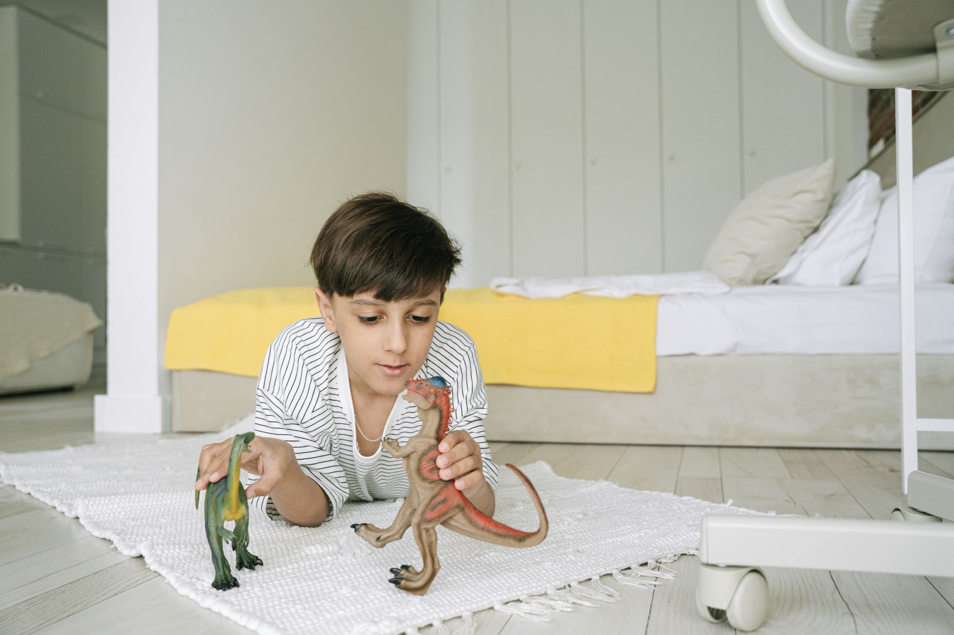 kids room minimalist toys