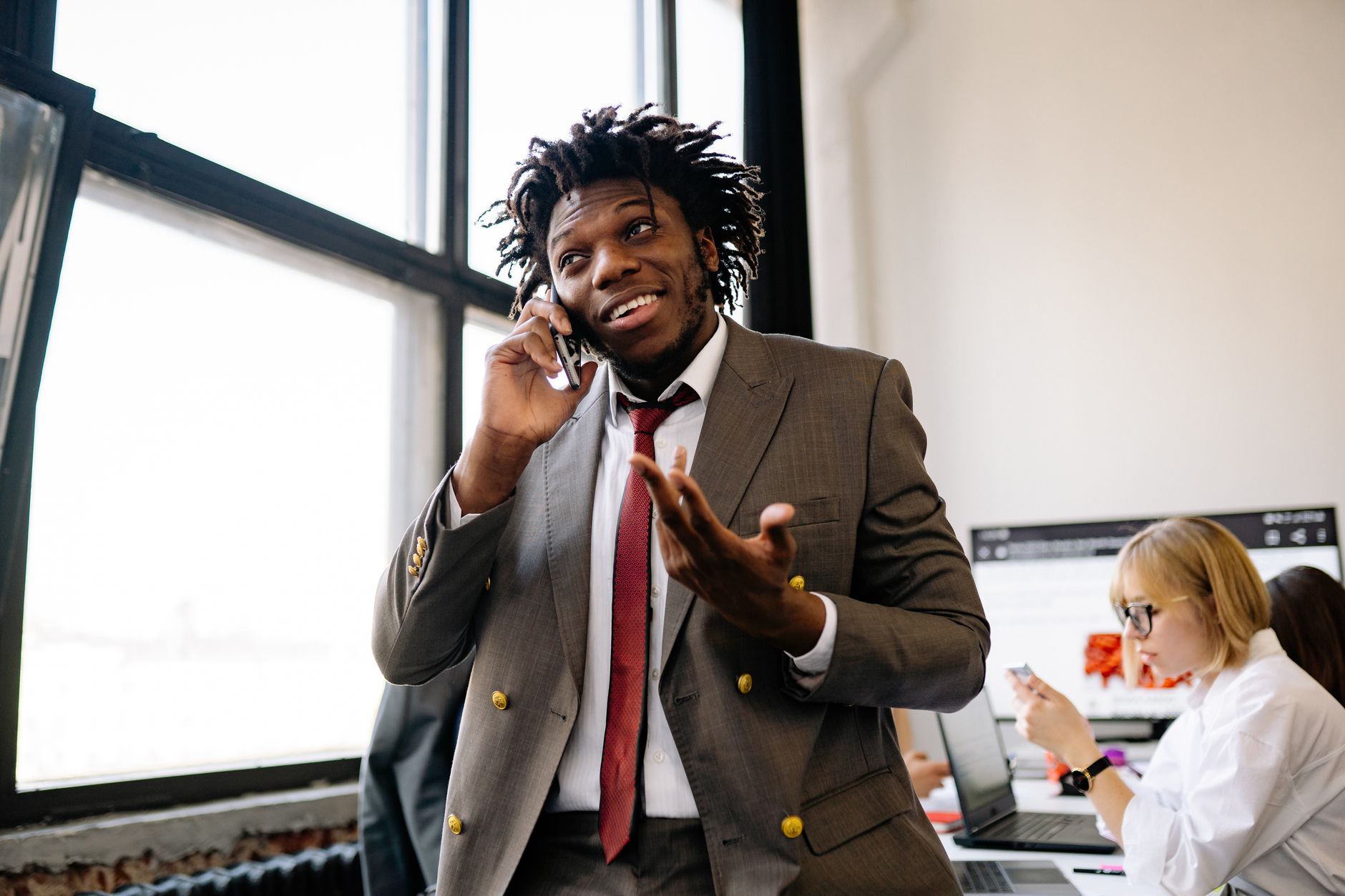 sales call phone business meeting