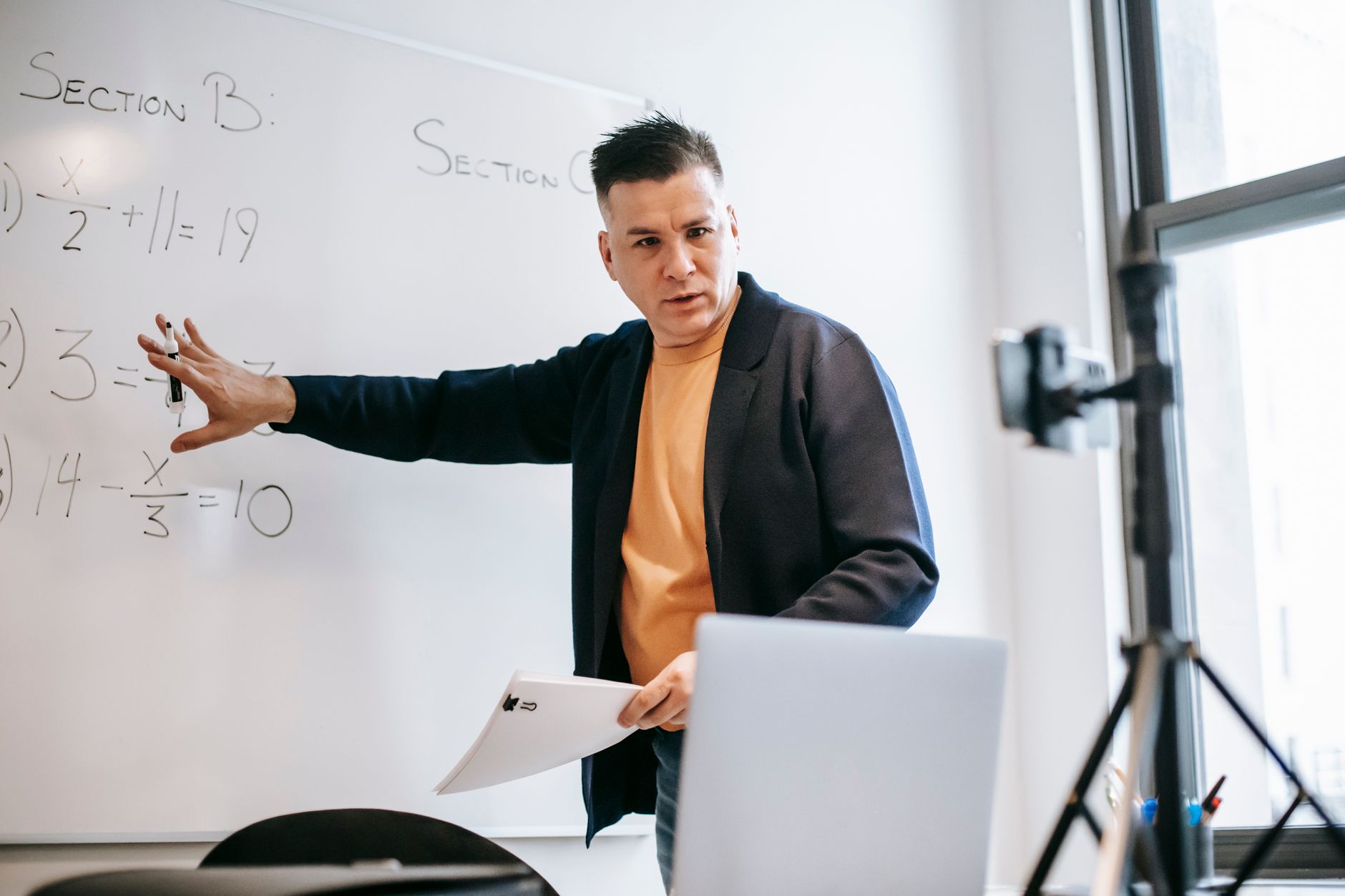 online course laptop teaching