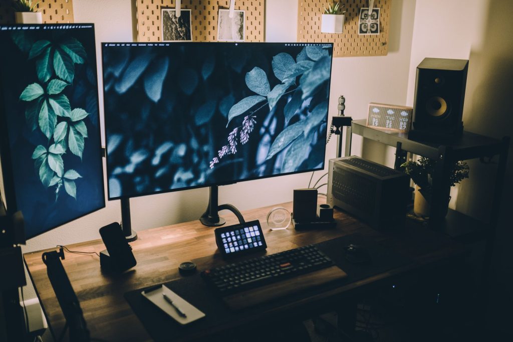 desk setup ergonomic monitor