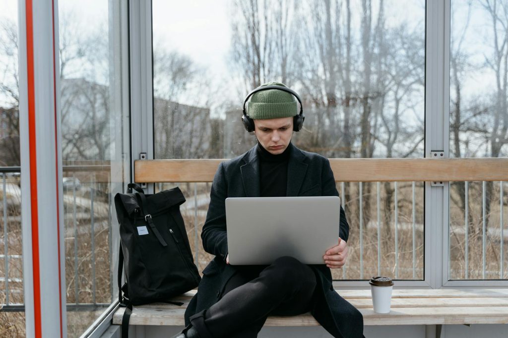 laptop backpack work commute