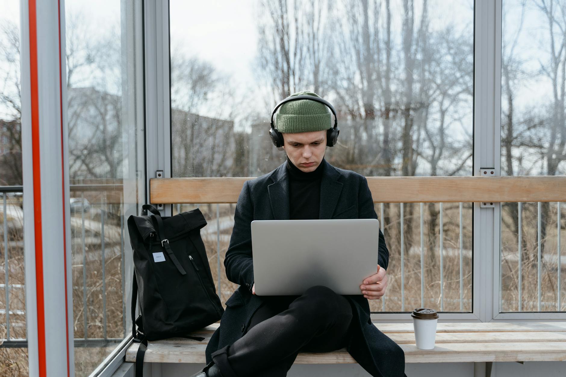laptop backpack work commute