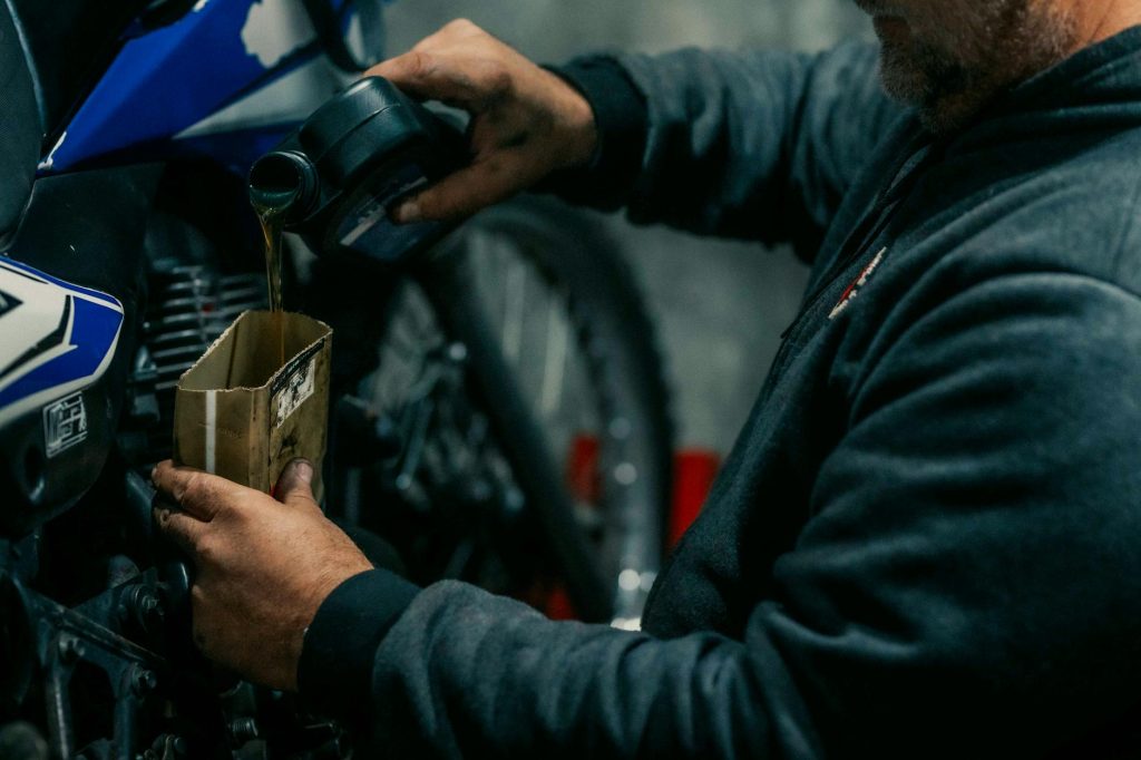 engine oil bottle choose