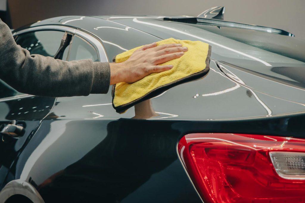 car polishing wax shine