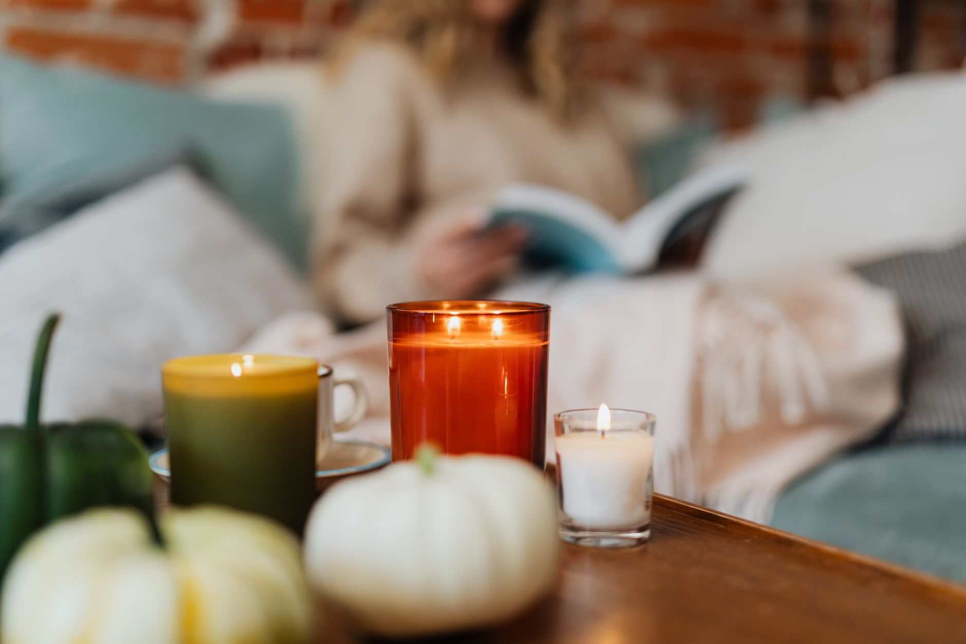 evening relax candle home