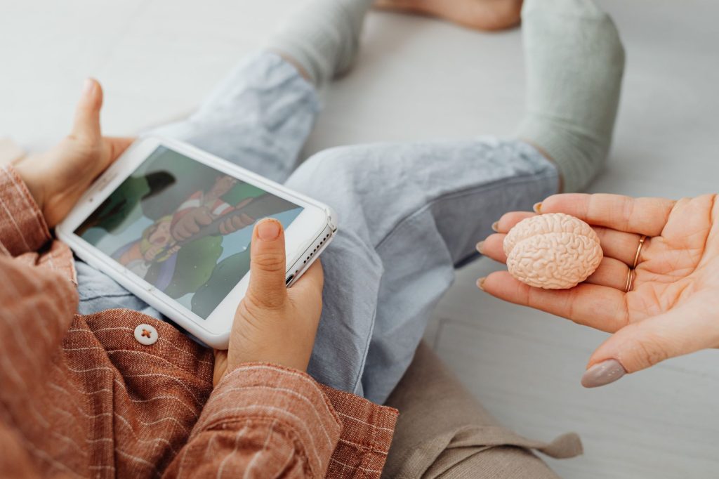 kids phone tablet screen