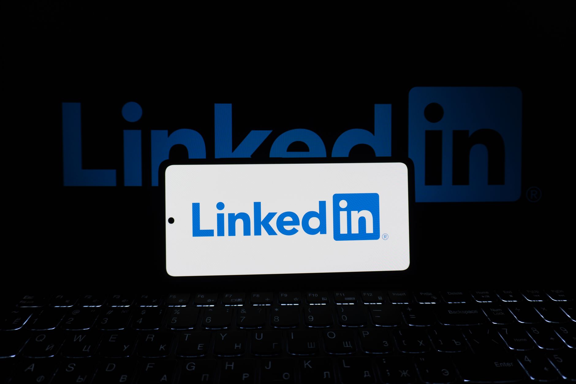 linkedin recruiting business laptop