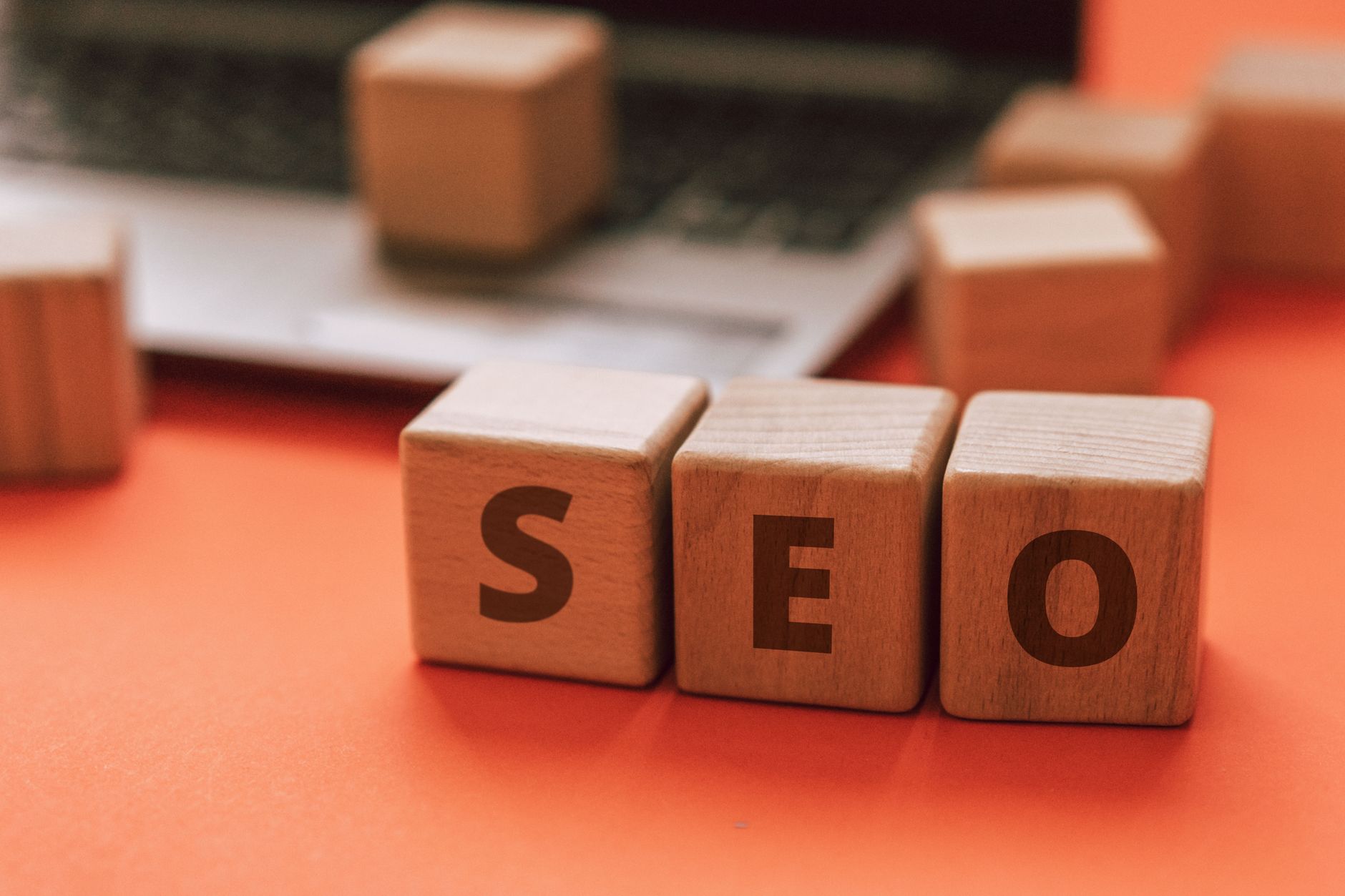 seo blog laptop content