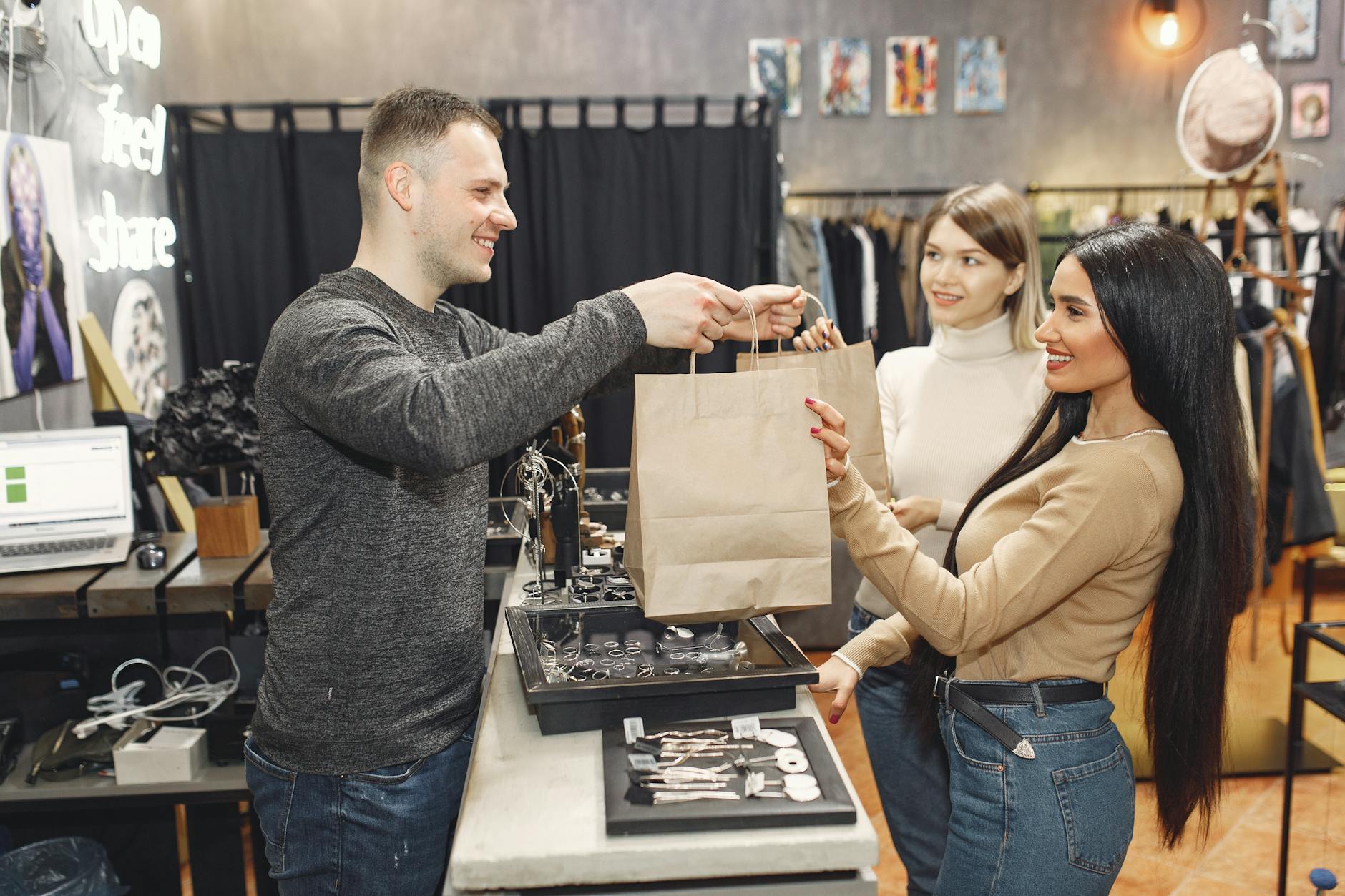 referral program rewards customers