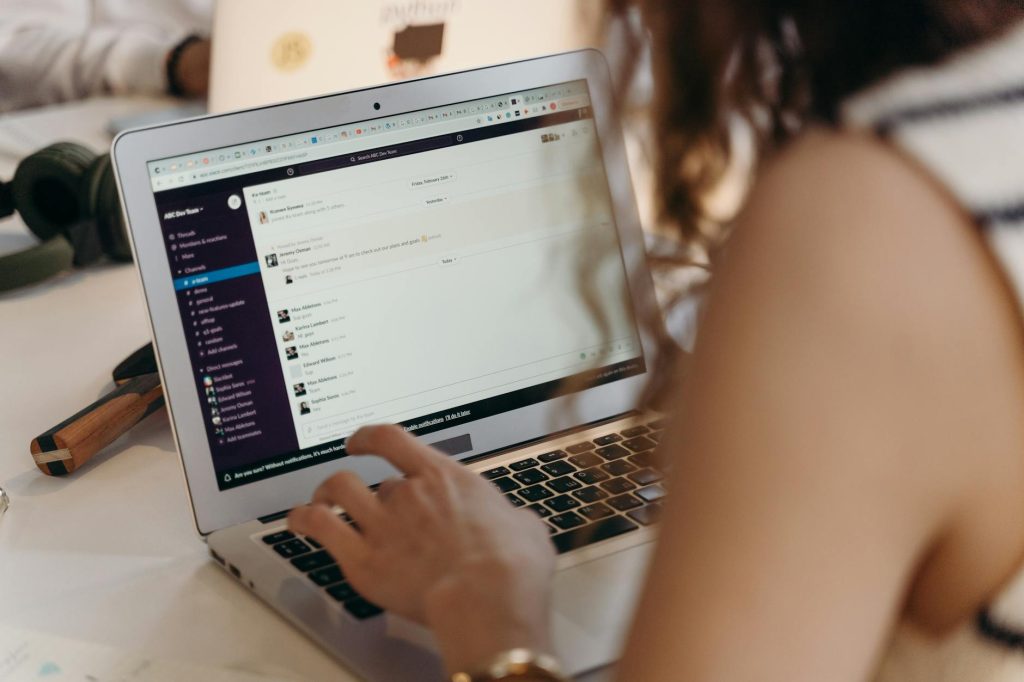 async work distributed team online