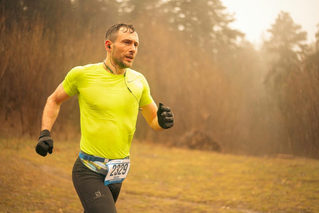 winter marathon cold runner