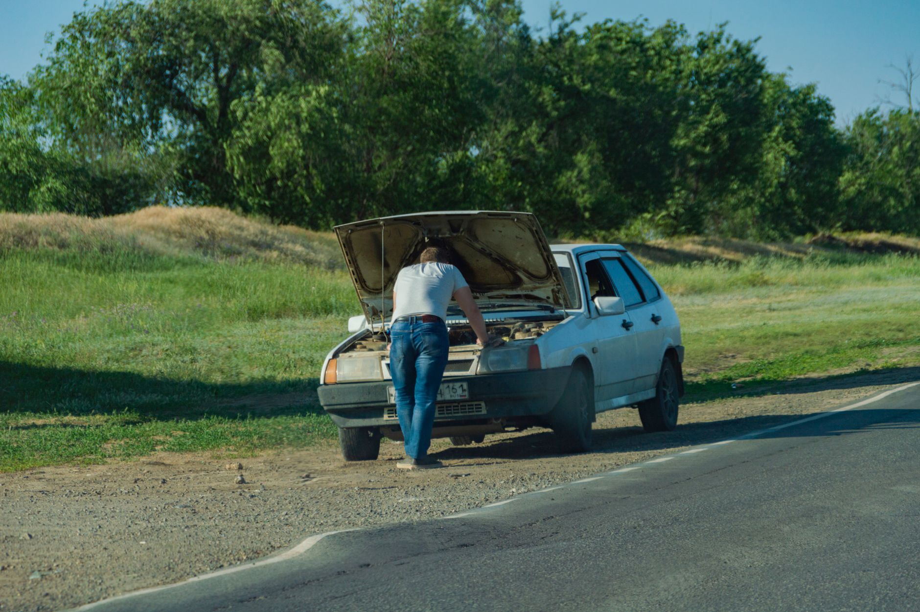 car breakdown road emergency